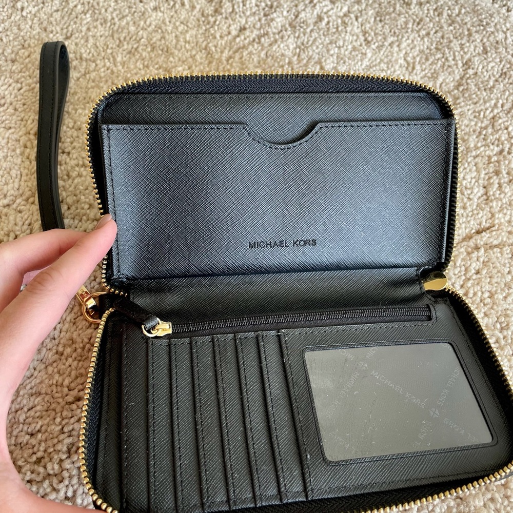 Michael Kors Black Clutch *BRAND NEW* - Picture 3 of 5